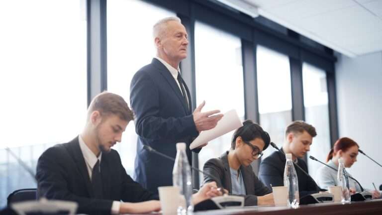 الإدارة التربوية ودورها في صنع مدرسة متميزة